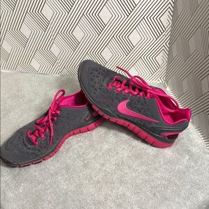 Nike Women's shoes Training Nike free fit 2 Black‎ Pink Running Shoes 7.5  7 1/2